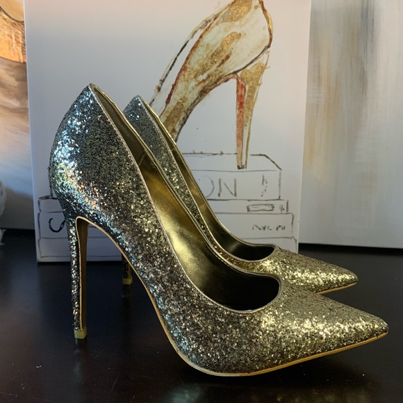 Shoedazzle Gold Glitter 9.5 5in heel - Picture 3 of 7
